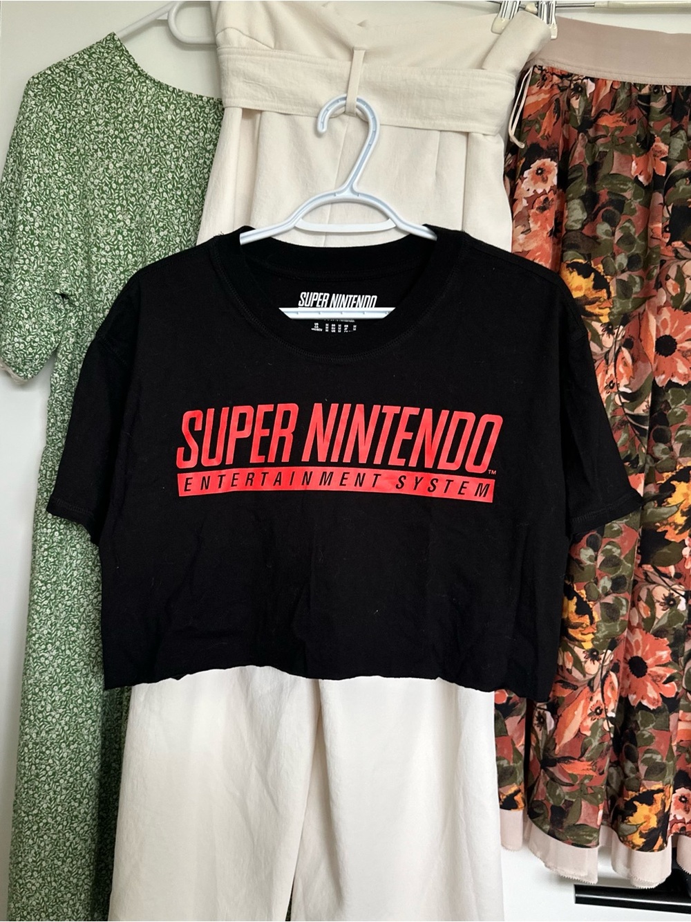 Nintendo Black & Red Logo Crop Tee - Nintendo